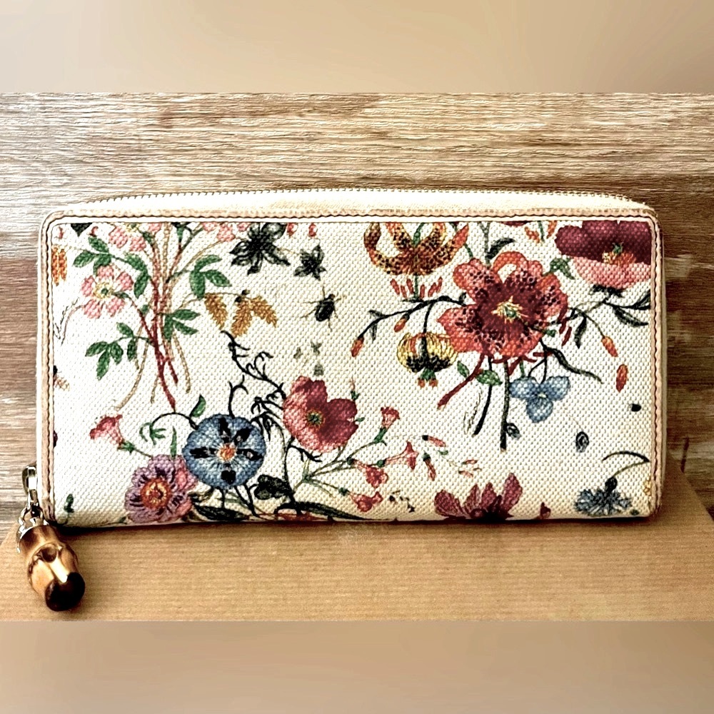 Gucci Floral Cream Canvas Continental Bamboo Tassel Zip Around Wallet Dust bag